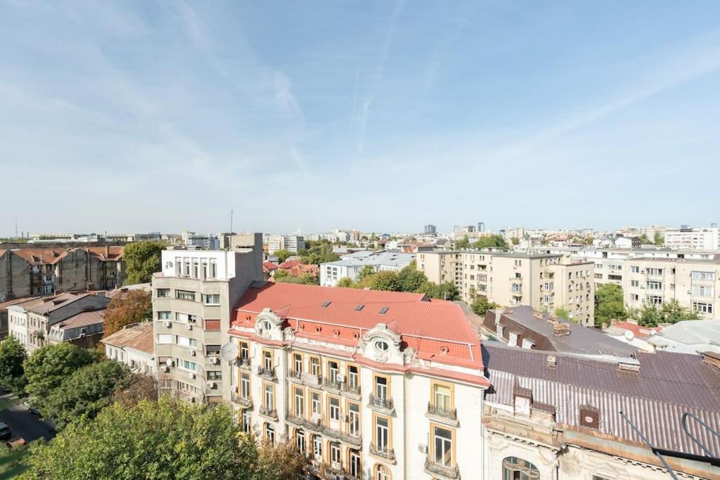 Stunning Views 3Br Sunny Flat - Amazing Terrace Lägenhet Bukarest Exteriör bild